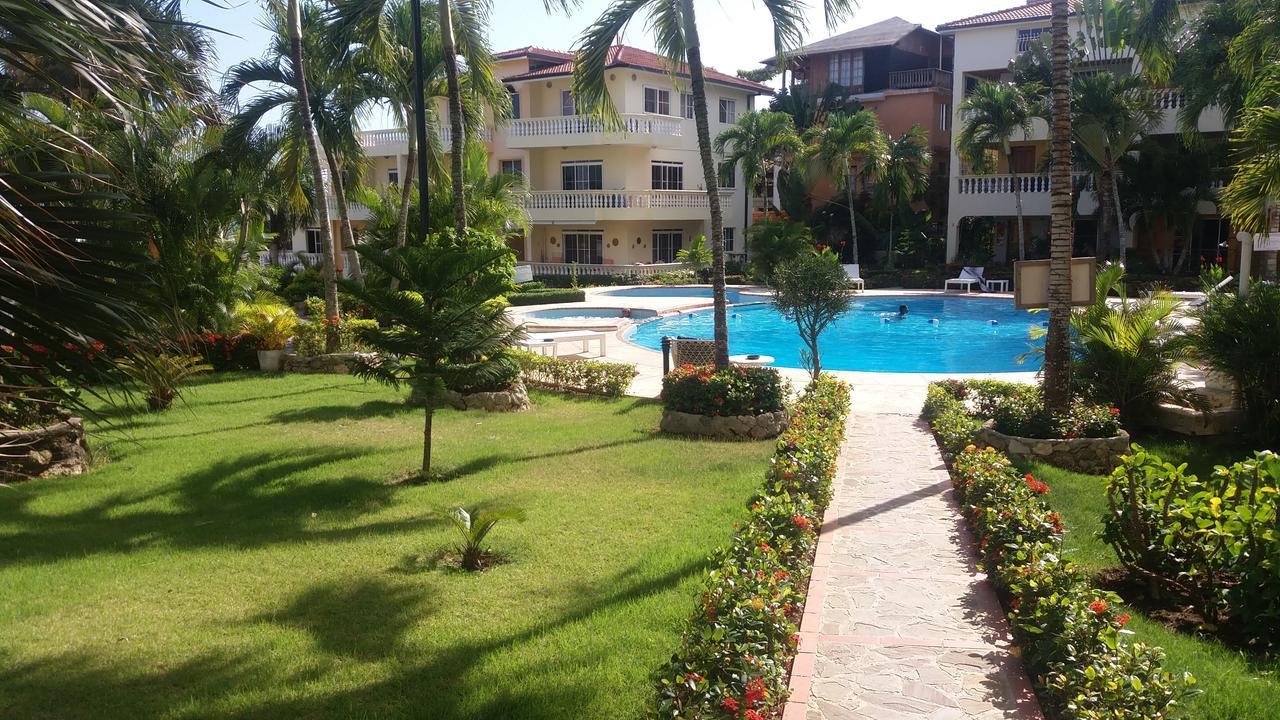 Hotel Residencial Las Palmeras De Willy Boca Chica Exterior foto